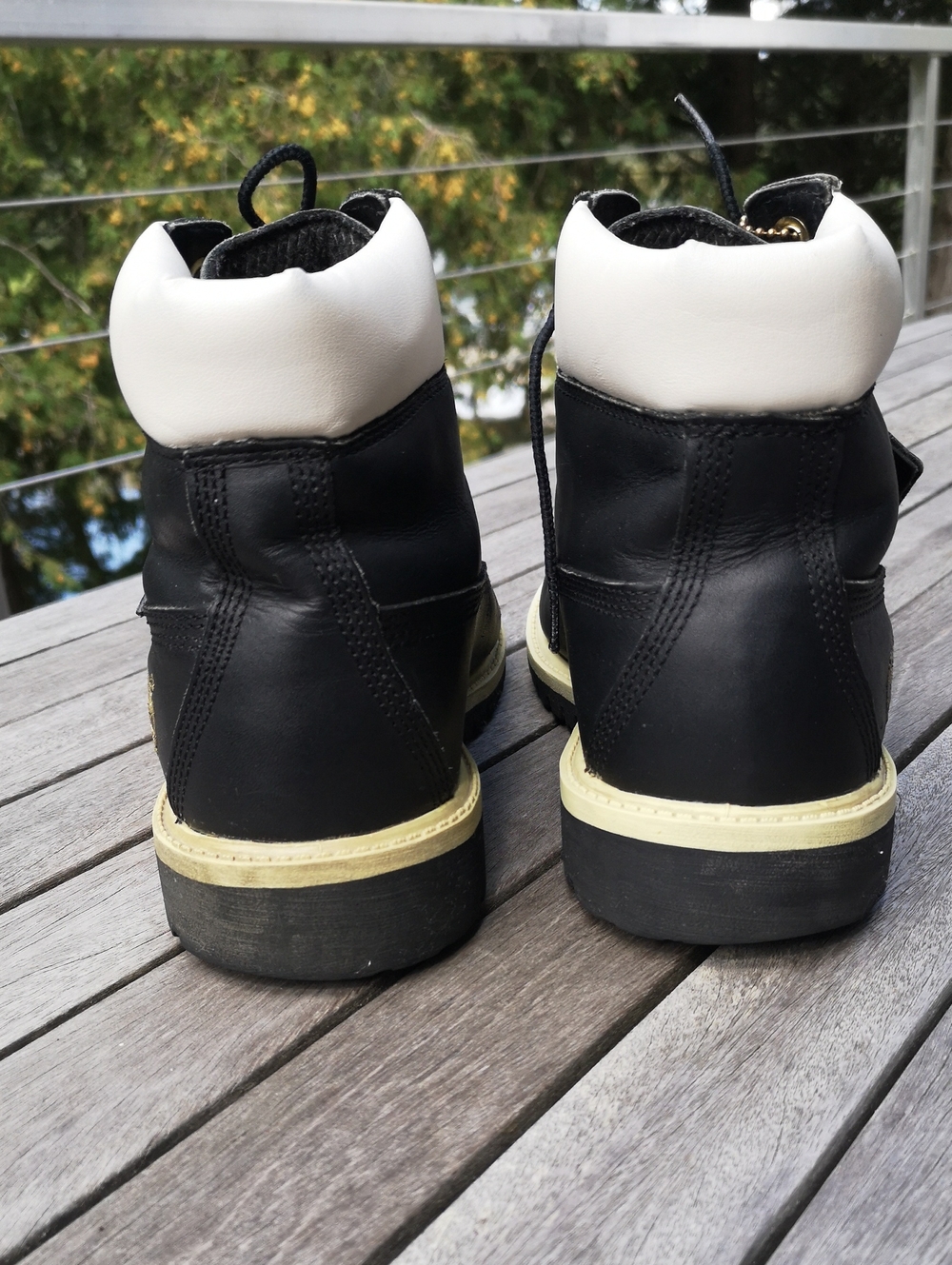 Timberland black leather laced ankle boots - Picture 9 of 12